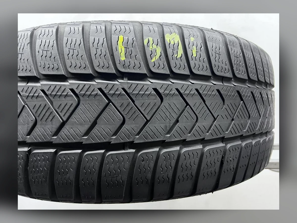 Pirelli — 235/45 R18 — Pirelli 235/45 R18 Зима (липучка) 1 шт (Одиночка) — 4.5