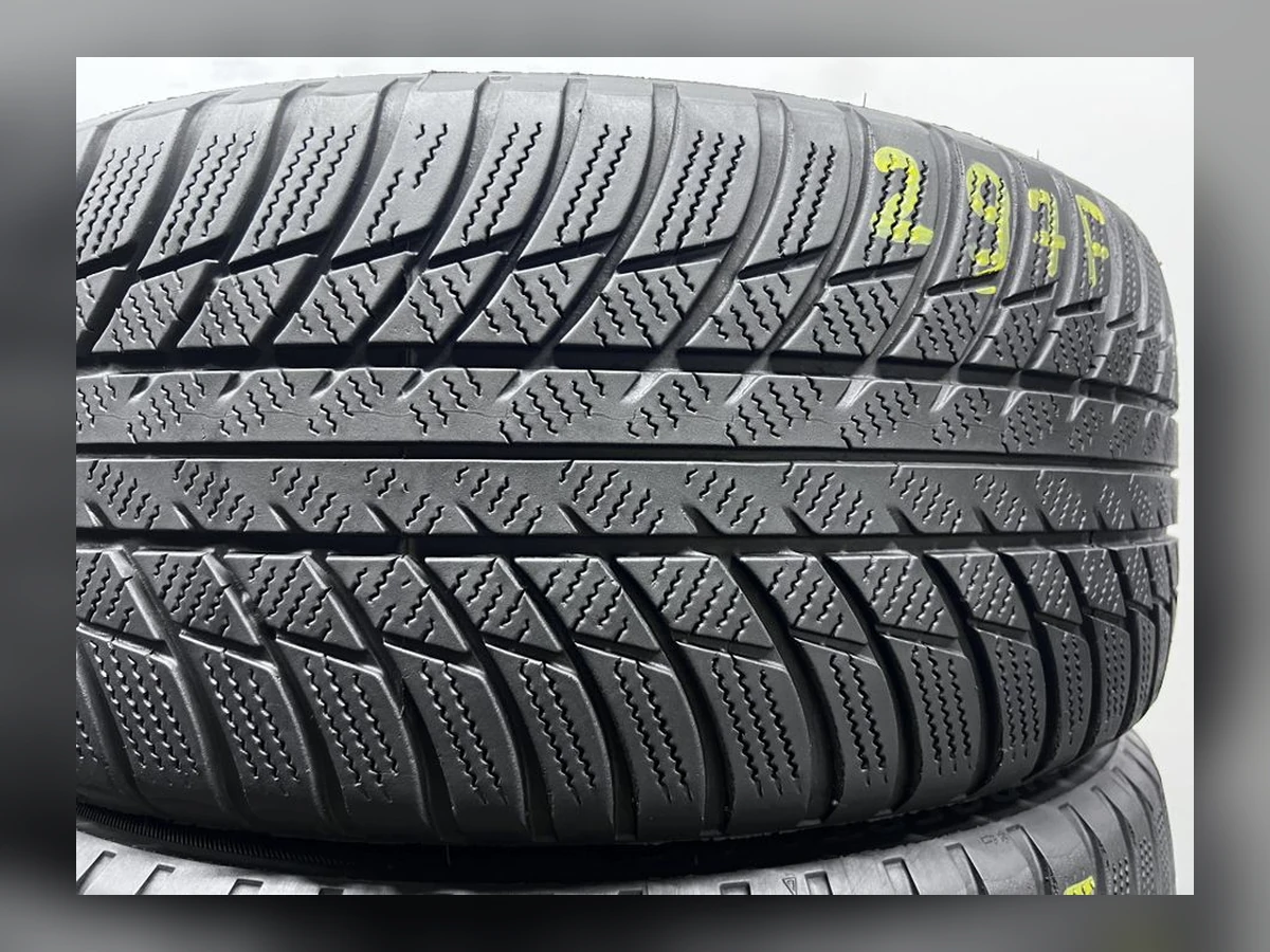 Bridgestone — 225/45 R18 — Bridgestone 225/45 R18 Зима (липучка) 4 шт (Комплект) — 6.0