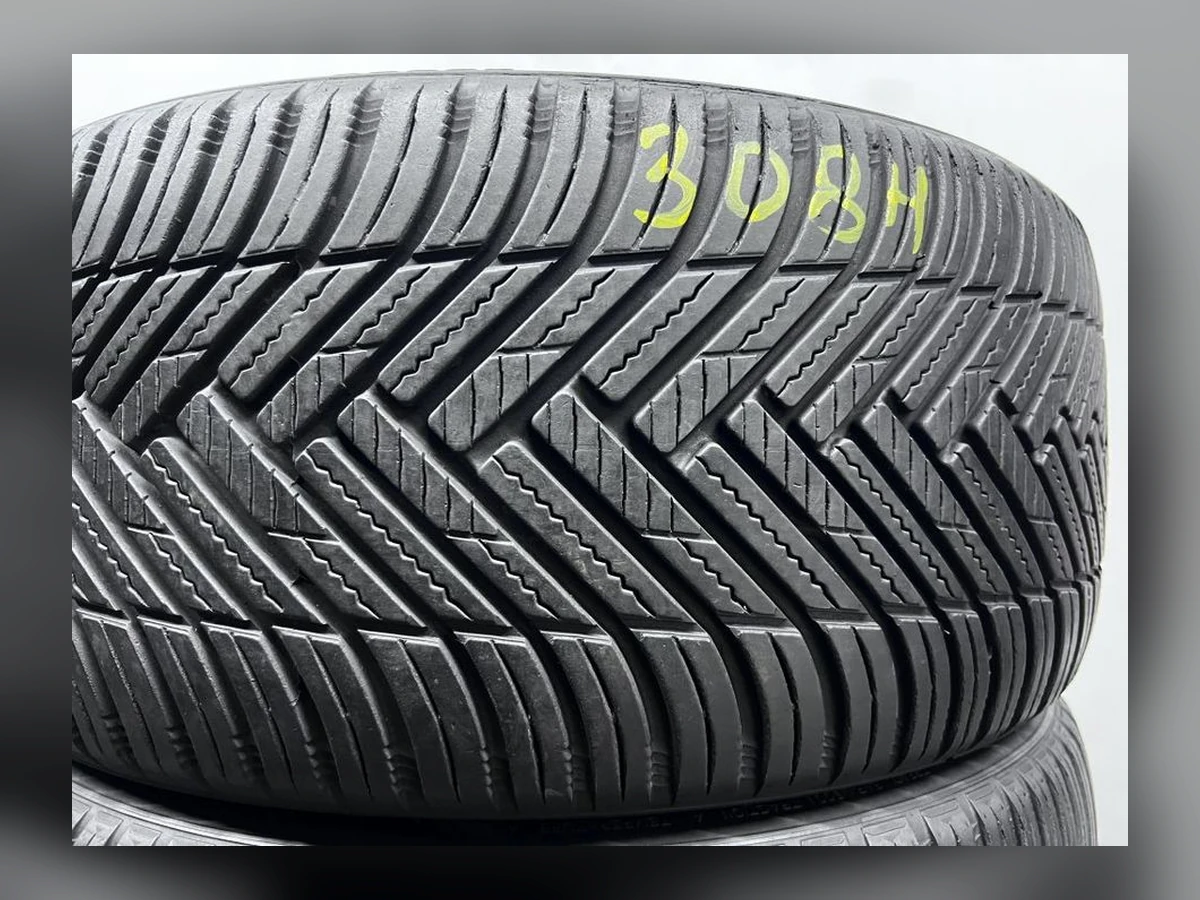 Hankook — 235/35 R19 — Hankook 235/35 R19 Всесезонка 2 шт (Пара) — 7.0