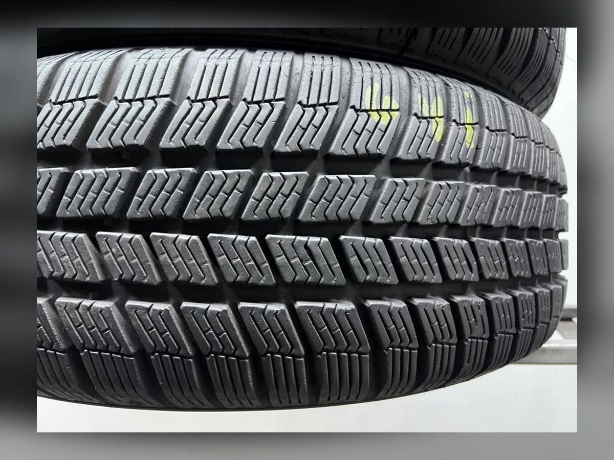Continental — 205/60 R16 — Continental 205/60 R16 Зима (липучка) 2 шт (Пара) — 8.5+ (Новая)