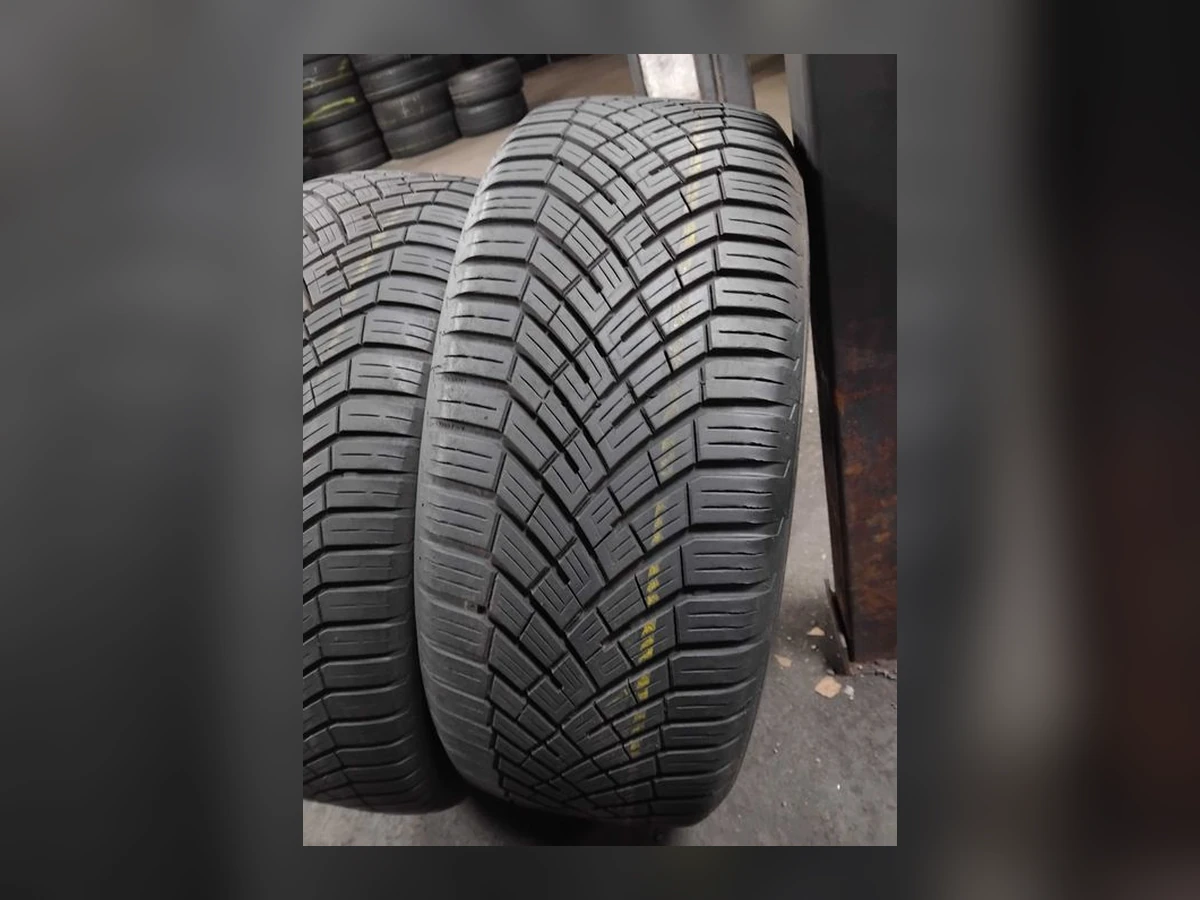 Continental — 225/55 R17 — Continental 225/55 R17 Всесезонка 2 шт (Пара) — 5.5