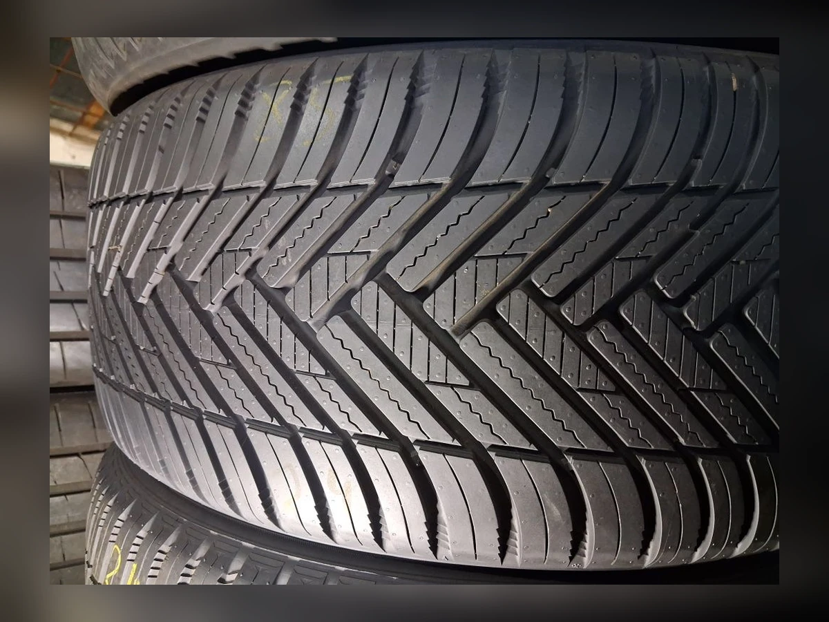 Hankook — 245/40 R19 — Hankook 245/40 R19 Всесезонка 4 шт (Комплект) — 8.0