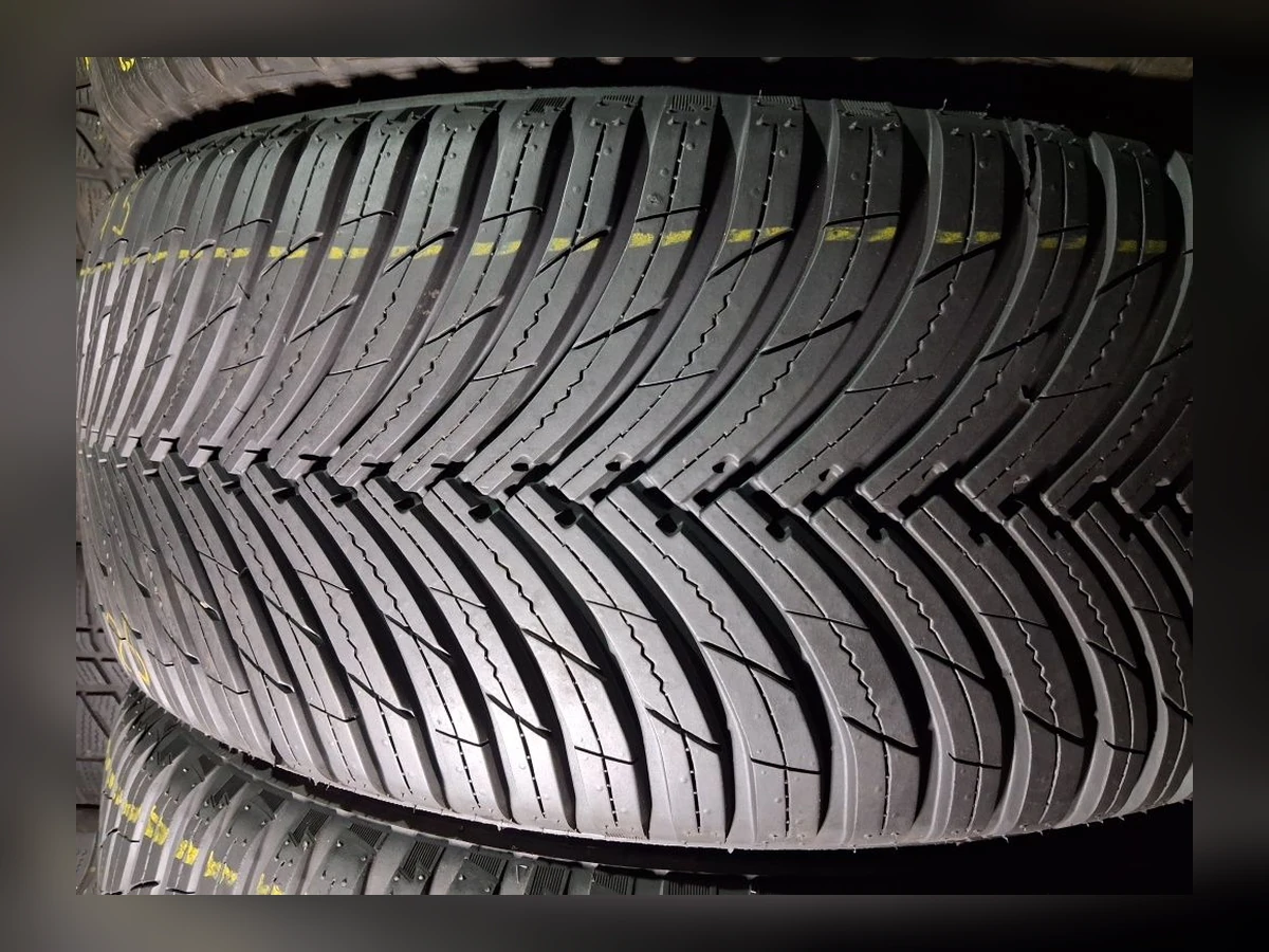 Michelin — Michelin 255/45 R20 — 255/45 R20