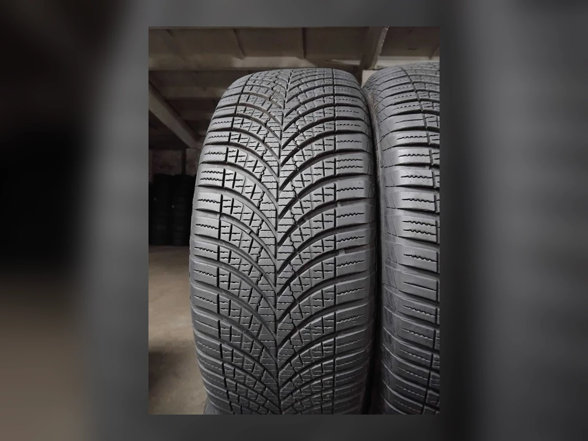Goodyear — 235/60 R17 — Goodyear 235/60 R17 Всесезонка 2 шт (Пара) — 7.0