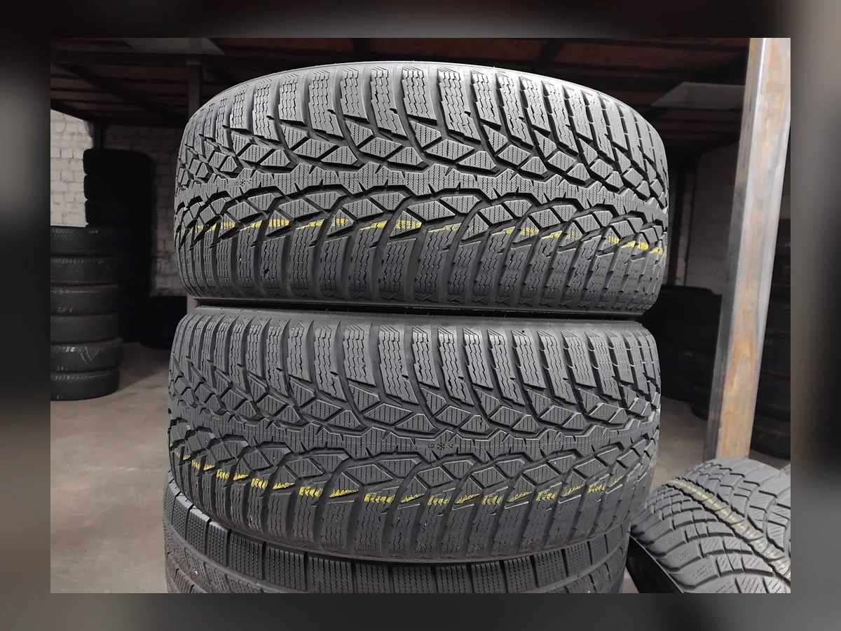 Nokian — Nokian 235/50 R17 — 235/50 R17