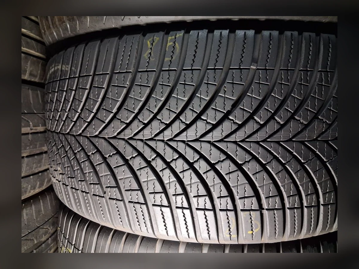 Goodyear — 255/35 R20 — Goodyear 255/35 R20 Всесезонка 2 шт (Пара) — 6.5