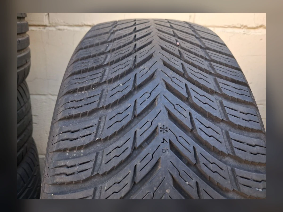 Michelin — Michelin 215/55 R17 — 215/55 R17