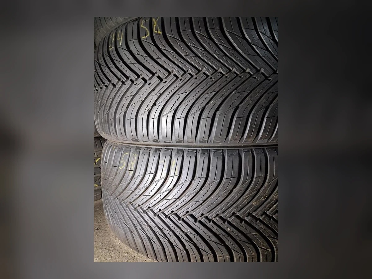 Michelin — 245/40 R20 — Michelin 245/40 R20 Всесезонка 2 шт (Пара) — 7.0