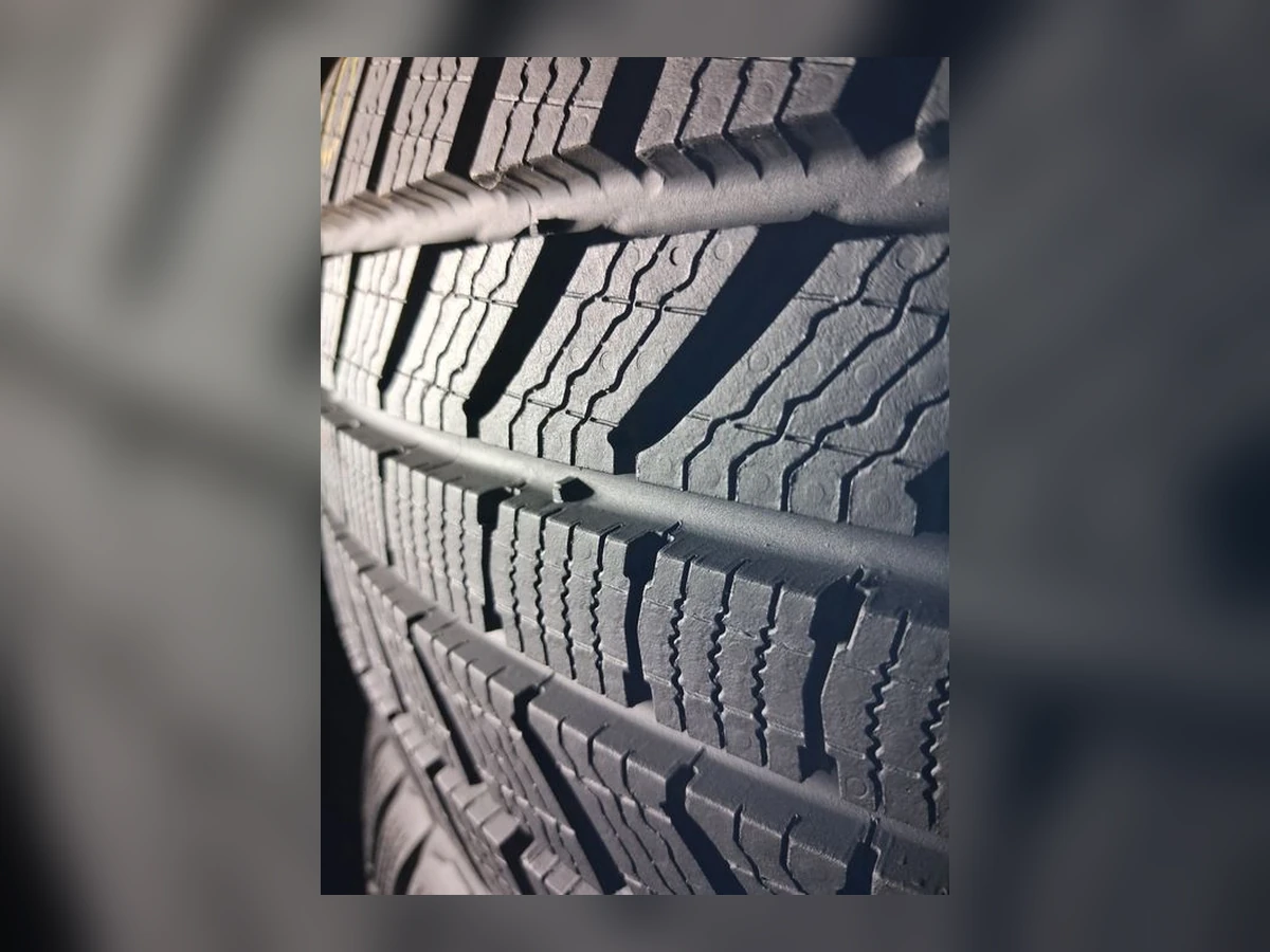 Michelin — 235/45 R20 — Michelin 235/45 R20 Зима (липучка) 4 шт (Комплект) — 6.5