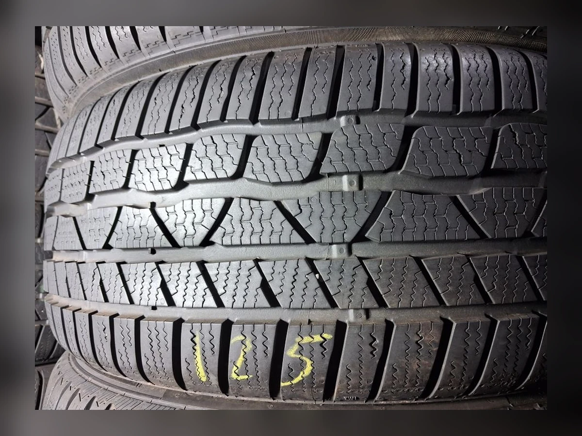 Michelin — Michelin 235/45 R19 — 235/45 R19
