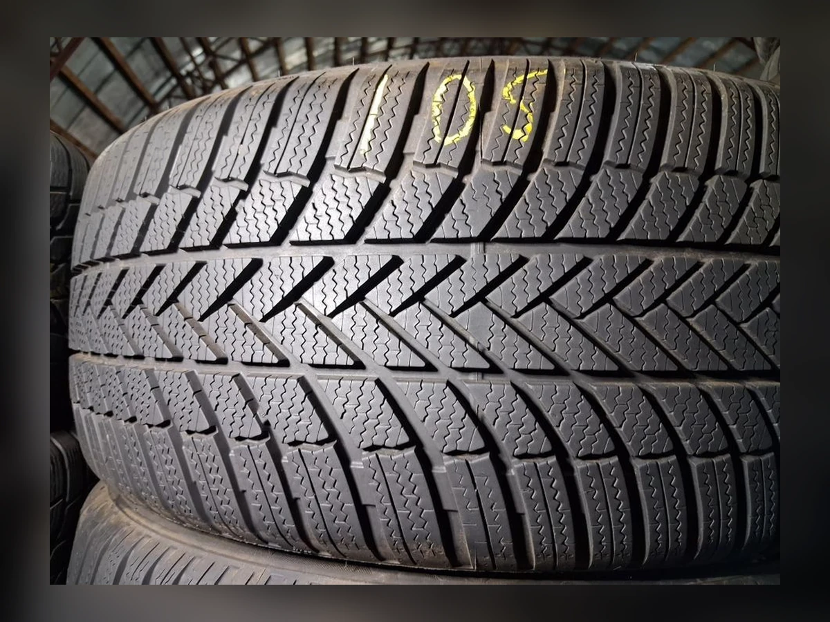 Michelin — Michelin 245/45 R19 — 245/45 R19