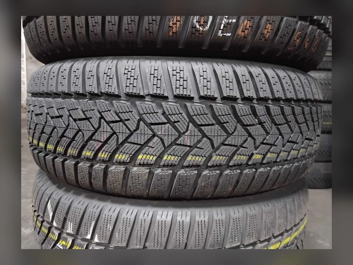Dunlop — 215/60 R16 — Dunlop 215/60 R16 Зима (липучка) 4 шт (Комплект) — 8.5+ (Новая)