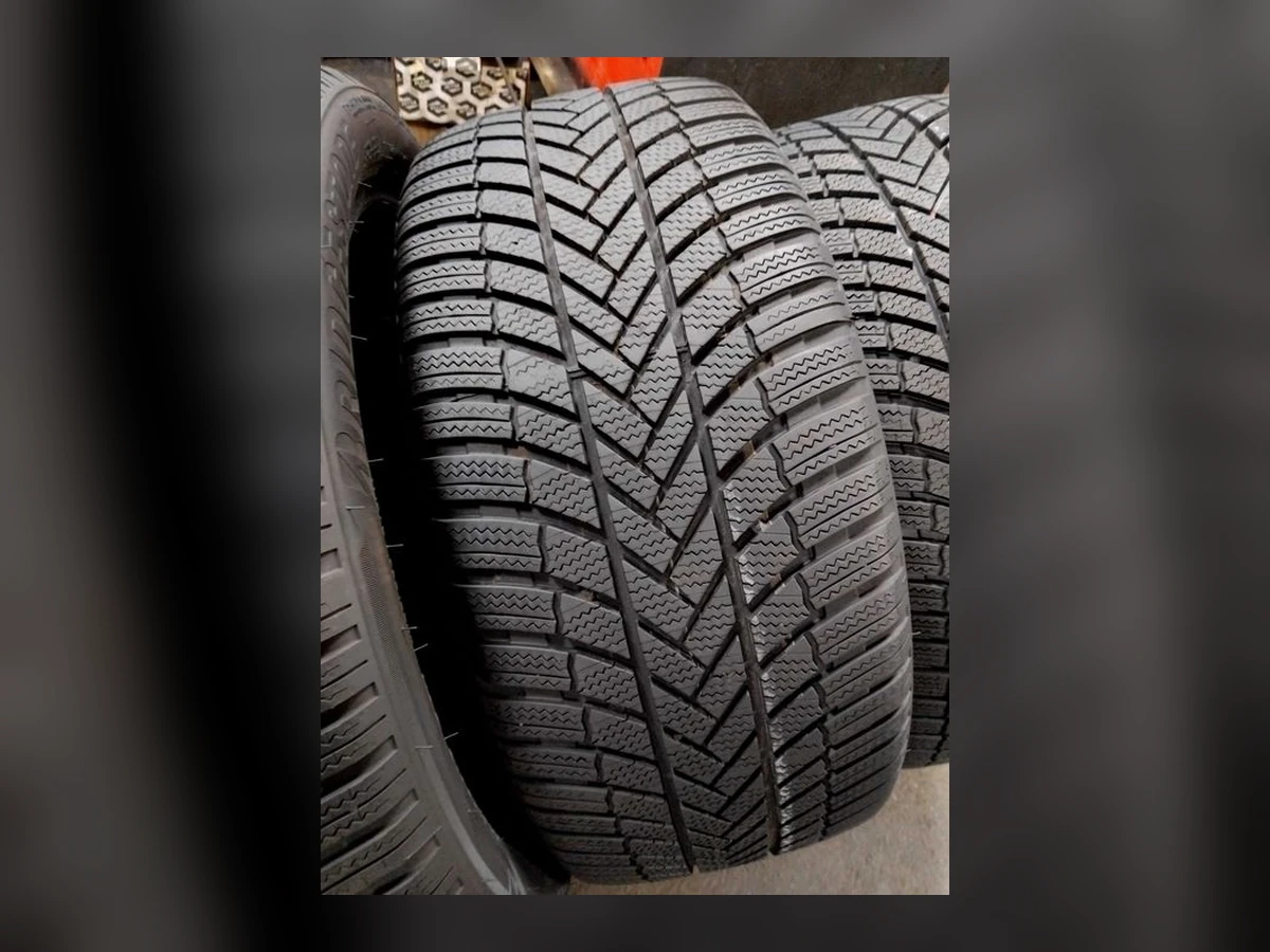 Bridgestone — 245/40 R19 — Bridgestone 245/40 R19 Зима (липучка) 4 шт (Комплект) — 5.5