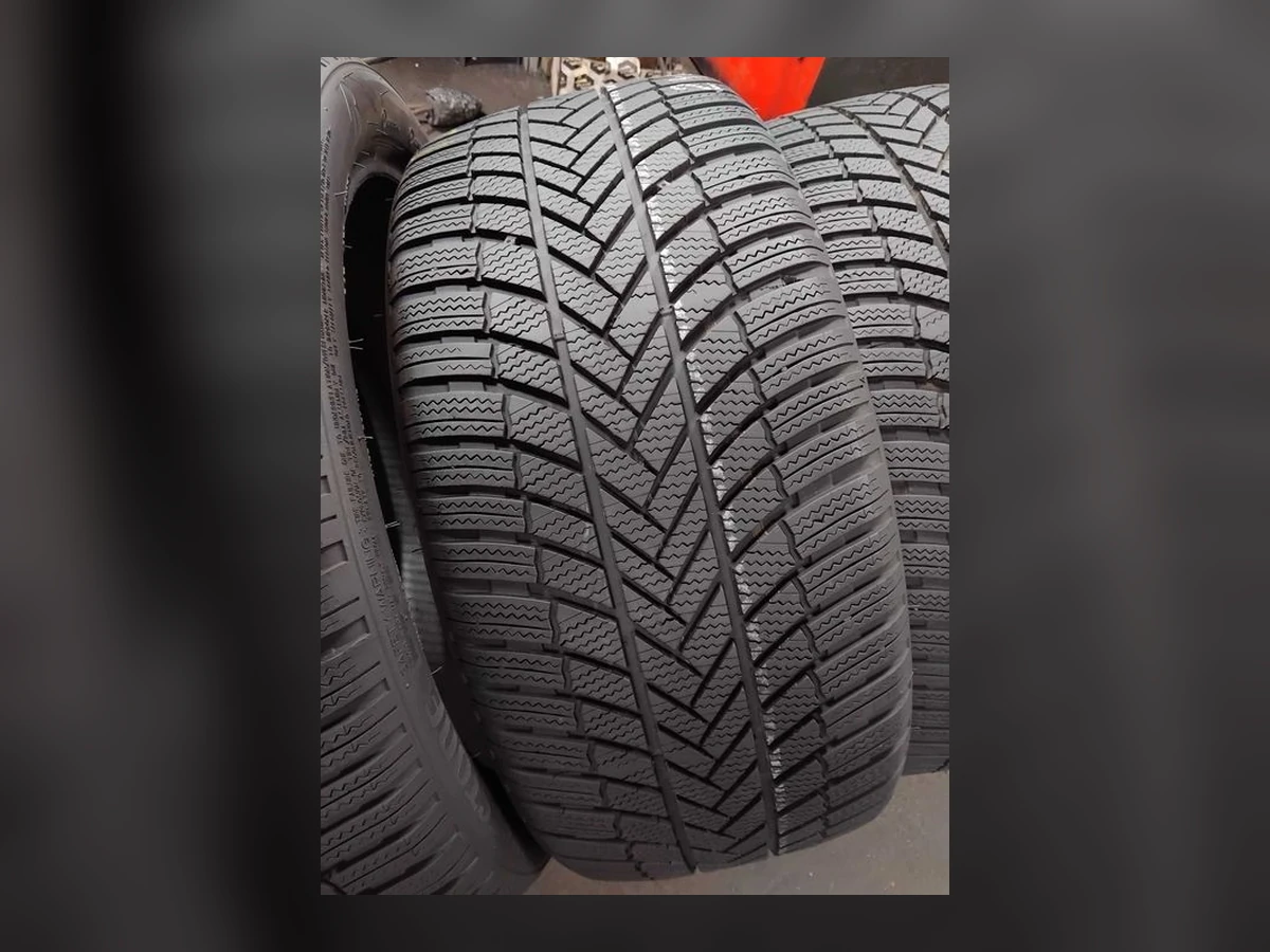 Bridgestone — 245/40 R19 — Bridgestone 245/40 R19 Зима (липучка) 4 шт (Комплект) — 5.5