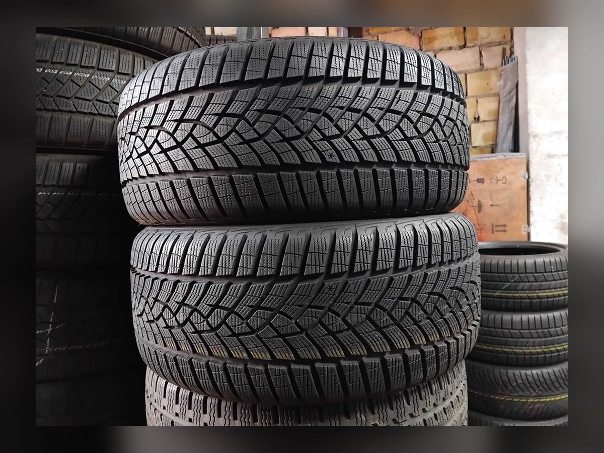 Goodyear — 225/40 R18 — Goodyear 225/40 R18 Зима (липучка) 2 шт (Пара) — 5.5