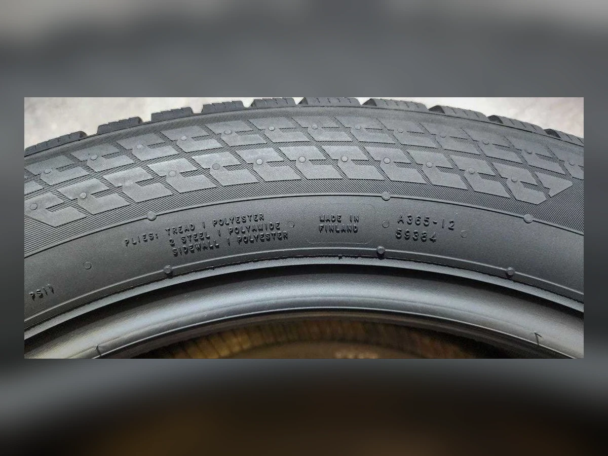 Nokian — 205/55 R17 — Nokian 205/55 R17 Зима (липучка) 2 шт (Пара) — 6.0