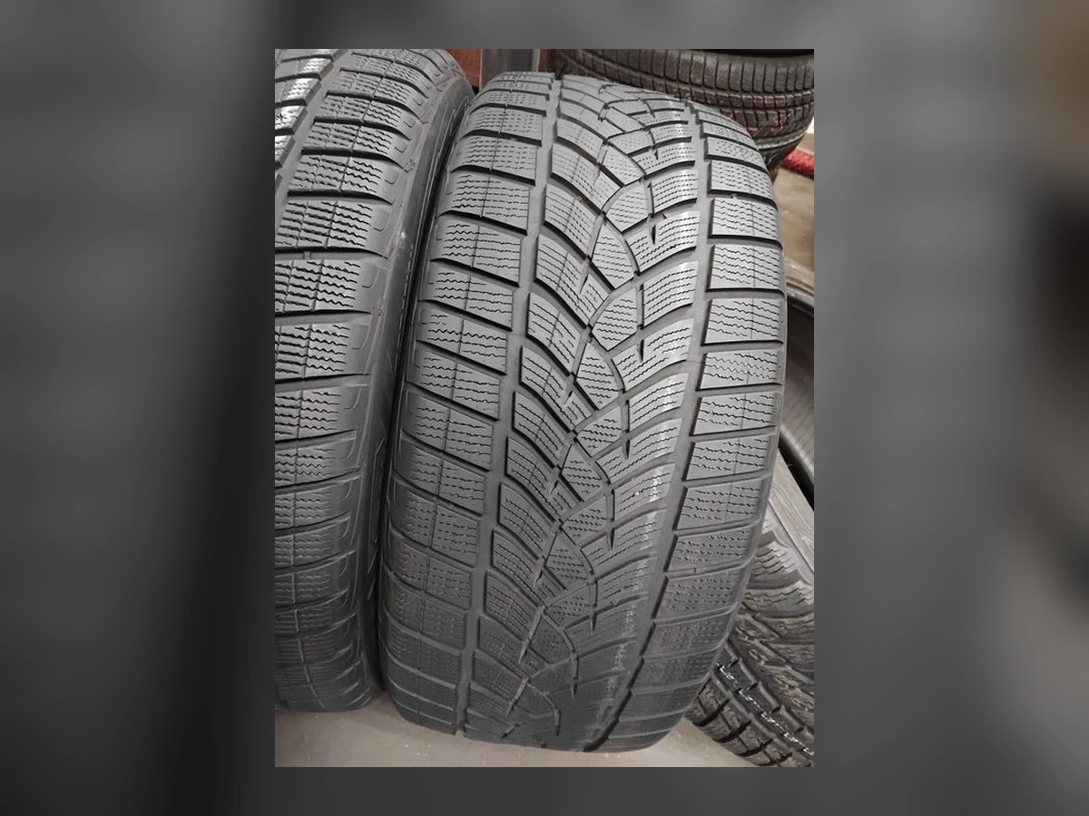 Goodyear — 275/45 R21 — Goodyear 275/45 R21 Зима (липучка) 4 шт (Комплект) — 5.5