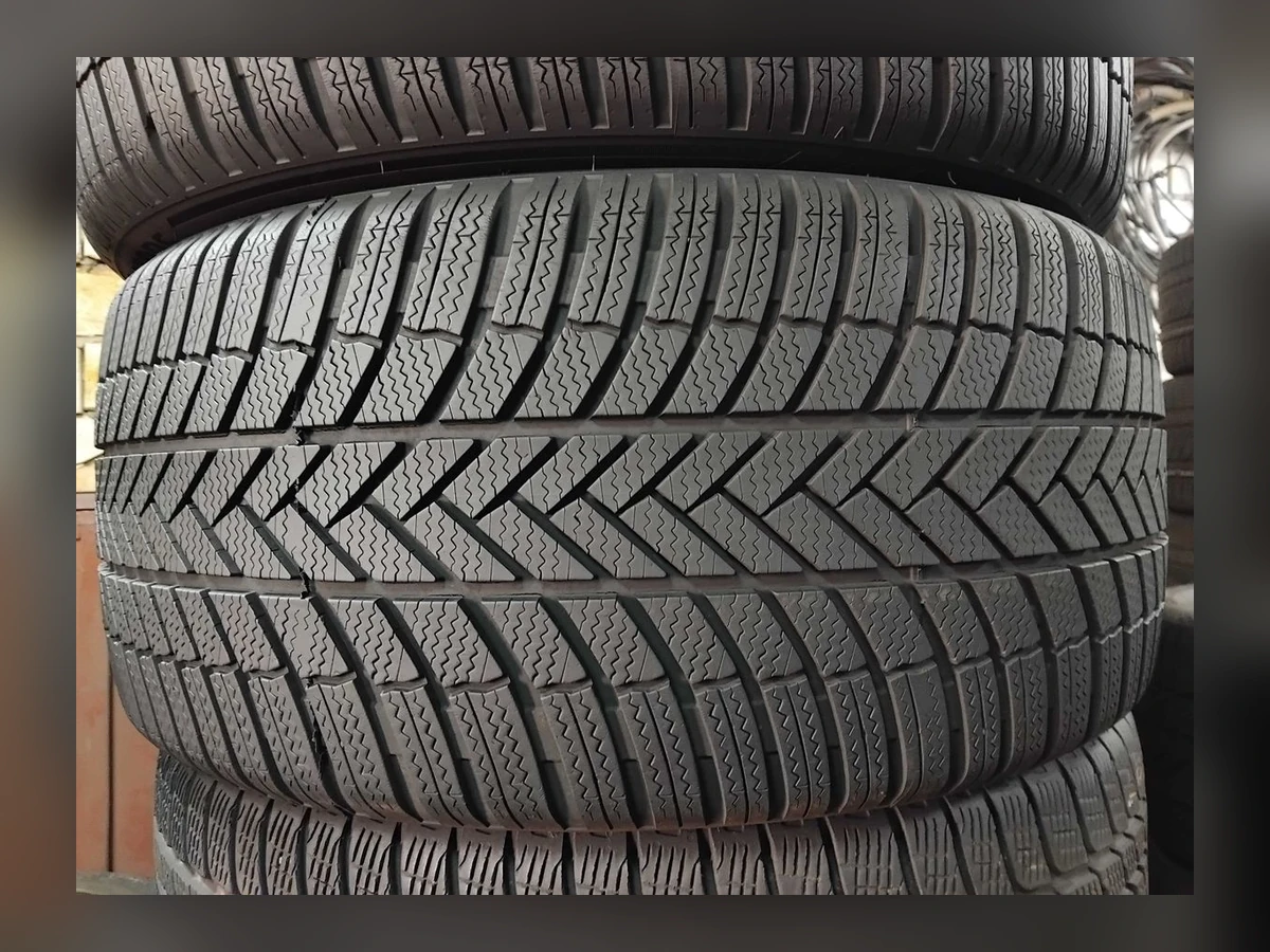 Bridgestone — Bridgestone 285/40 R21 — 285/40 R21