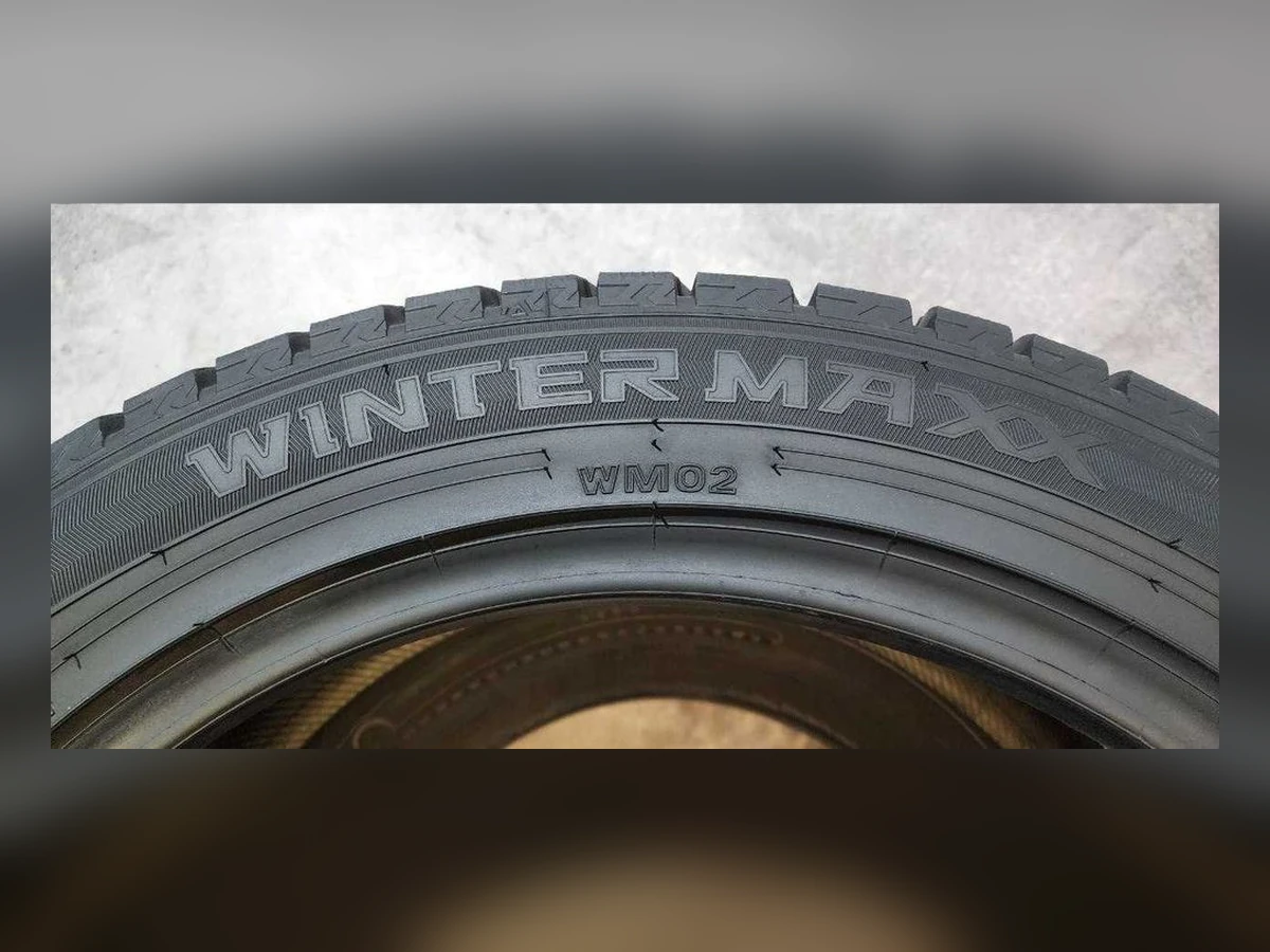 Dunlop — 225/50 R18 — Dunlop 225/50 R18 Зима (липучка) 2 шт (Пара) — 6.0