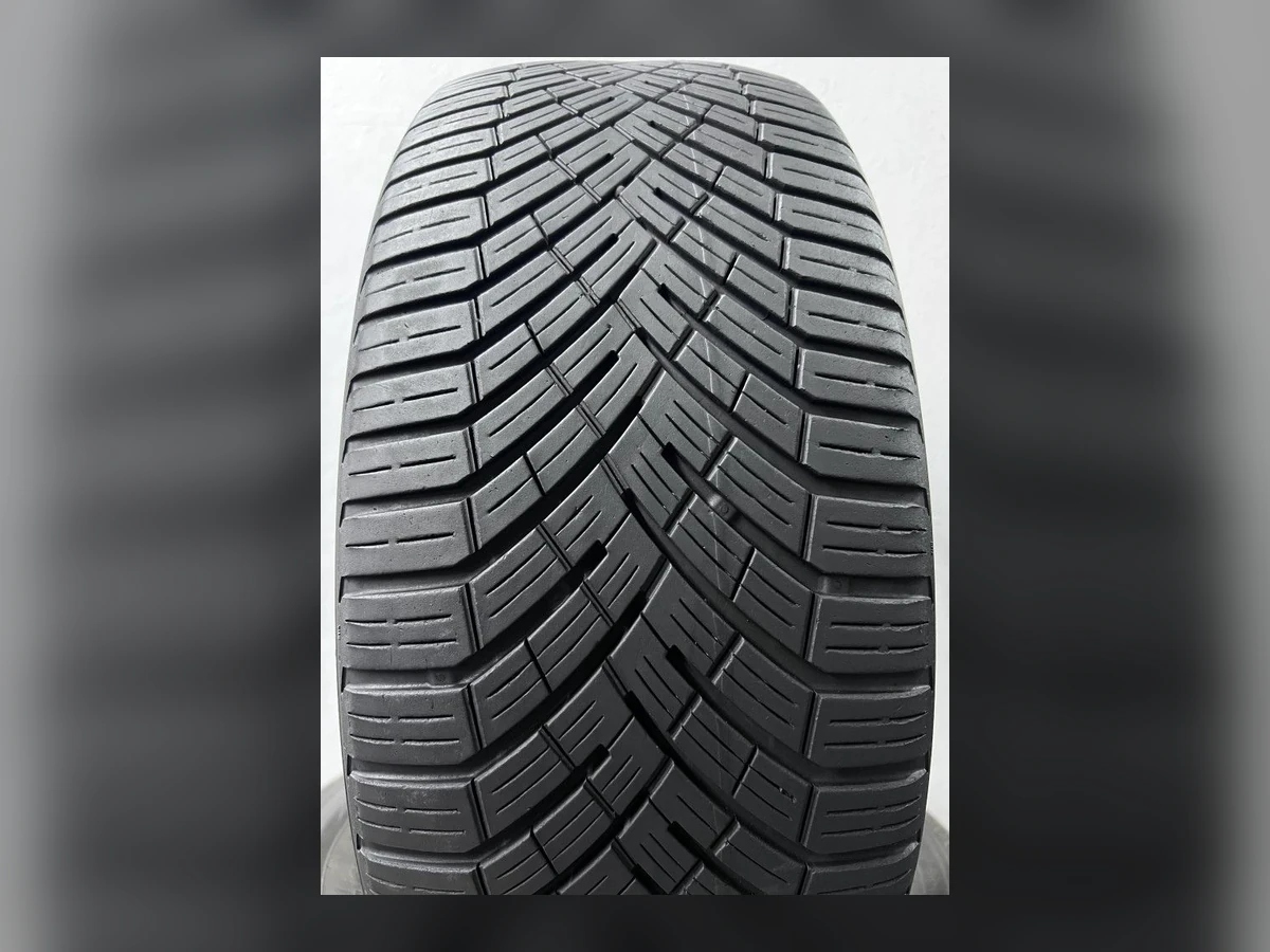 Continental — Continental 235/45 R20 — 235/45 R20