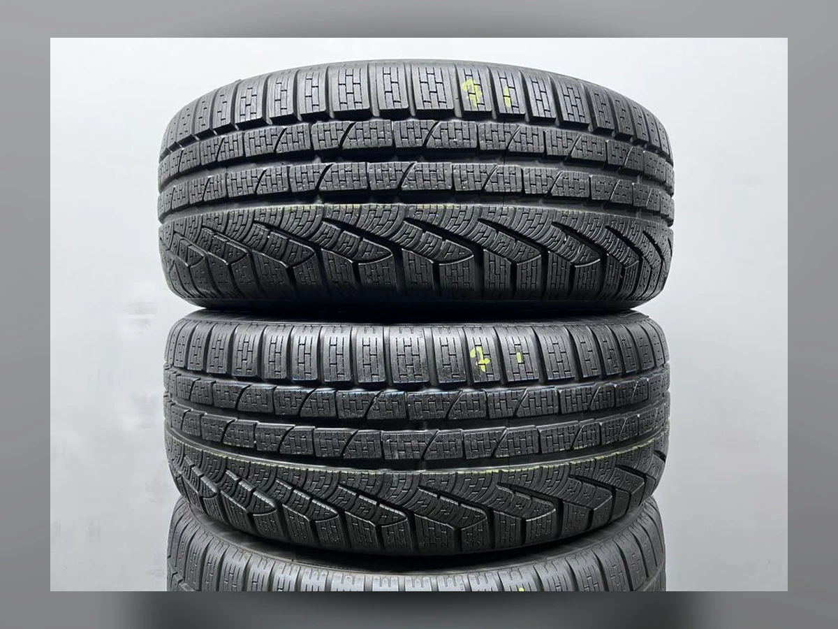 Pirelli — 235/55 R18 — Pirelli 235/55 R18 Зима (липучка) 4 шт (Комплект) — 8.5+ (Новая)