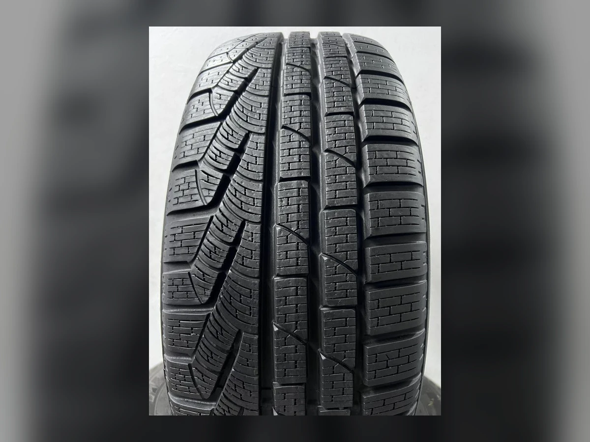 Pirelli — Pirelli 235/55 R18 — 235/55 R18