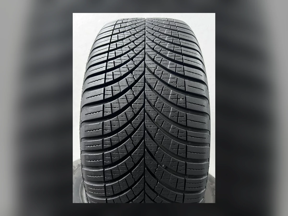 Goodyear — 225/45 R17 — Goodyear 225/45 R17 Всесезонка 2 шт (Пара) — 7.5