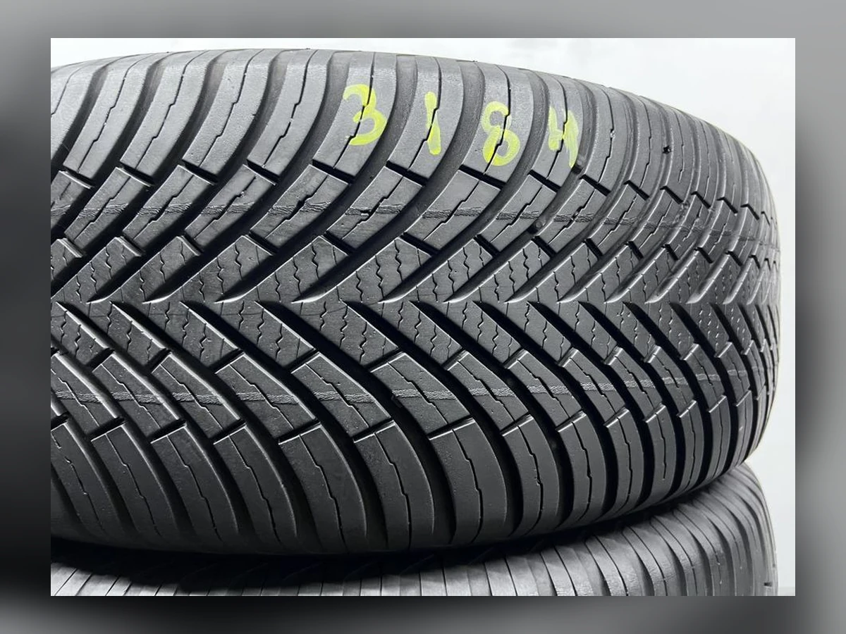 Vredestein — 215/60 R16 — Vredestein 215/60 R16 Всесезонка 2 шт (Пара) — 7.0