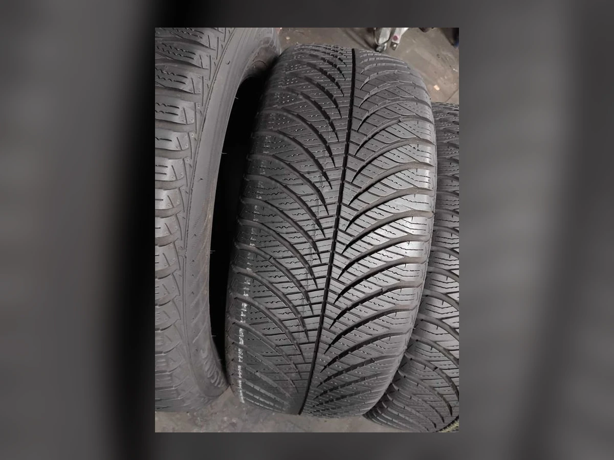 Goodyear — 205/55 R16 — Goodyear 205/55 R16 Всесезонка 4 шт (Комплект) — 5.5