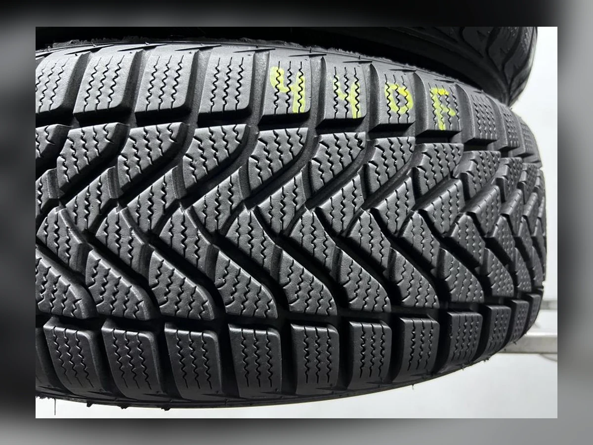 Firestone — 185/60 R14 — Firestone 185/60 R14 Зима (липучка) 2 шт (Пара) — 8.5+ (Новая)