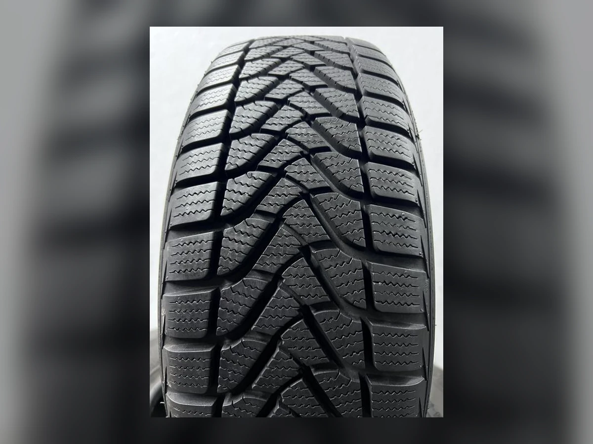 Firestone — 185/60 R14 — Firestone 185/60 R14 Зима (липучка) 2 шт (Пара) — 8.5+ (Новая)