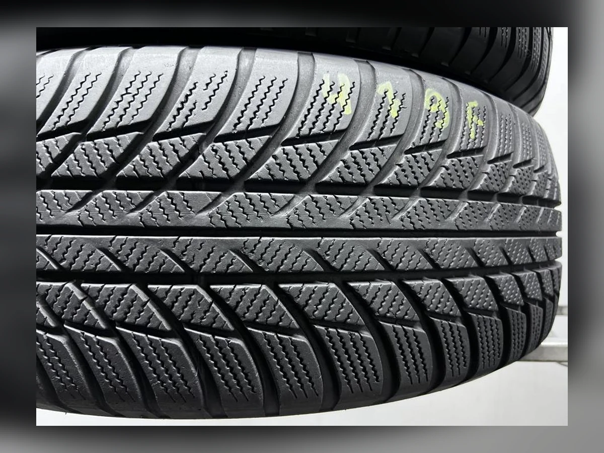 Bridgestone — 215/65 R17 — Bridgestone 215/65 R17 Зима (липучка) 2 шт (Пара) — 6.5