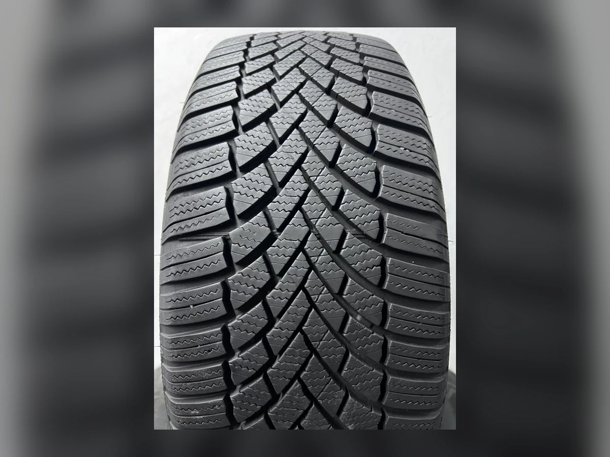 Bridgestone — 205/55 R17 — Bridgestone 205/55 R17 Зима (липучка) 4 шт (Комплект) — 7.0