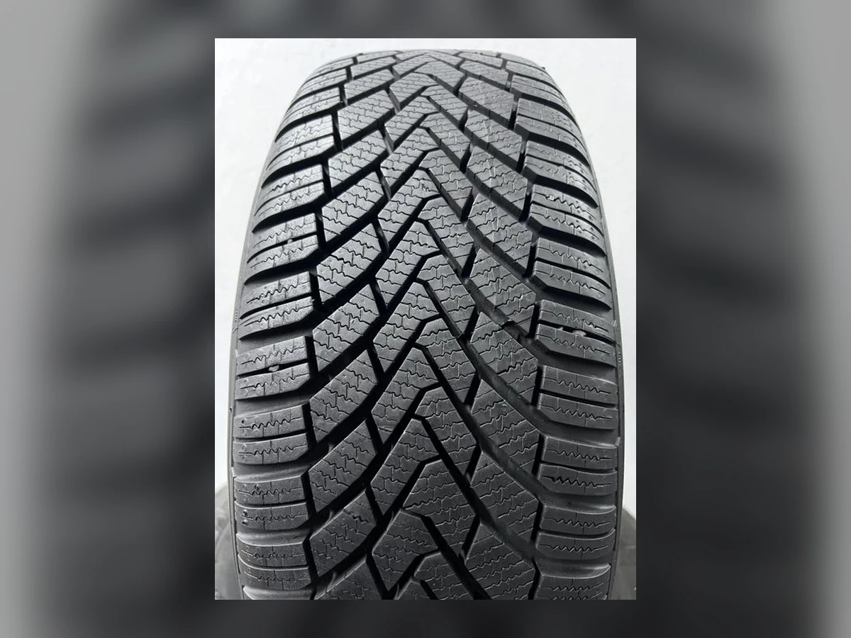 Continental — 205/55 R16 — Continental 205/55 R16 Зима (липучка) 4 шт (Комплект) — 8.5+ (Новая)