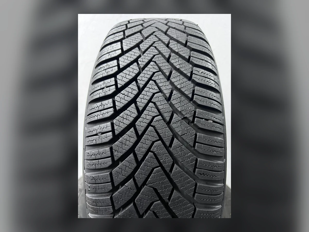 Continental — 205/55 R16 — Continental 205/55 R16 Зима (липучка) 4 шт (Комплект) — 8.5+ (Новая)