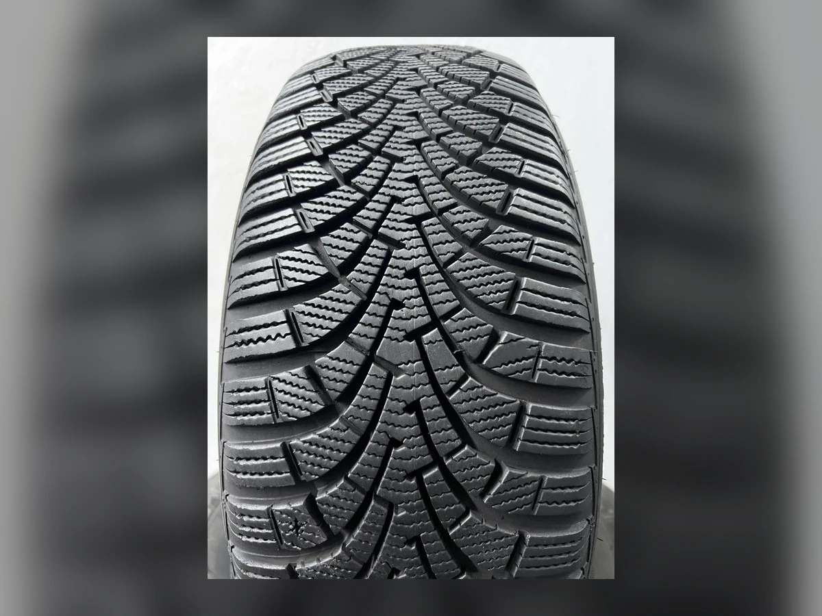 Goodyear — 205/55 R16 — Goodyear 205/55 R16 Зима (липучка) 4 шт (Комплект) — 8.5+ (Новая)