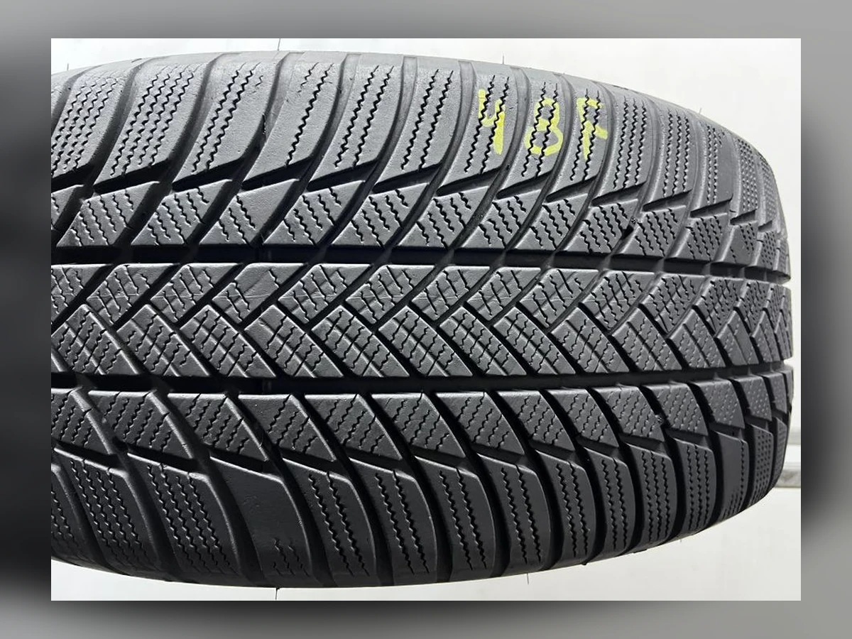 Bridgestone — 235/50 R19 — Bridgestone 235/50 R19 Зима (липучка) 1 шт (Одиночка) — 6.5