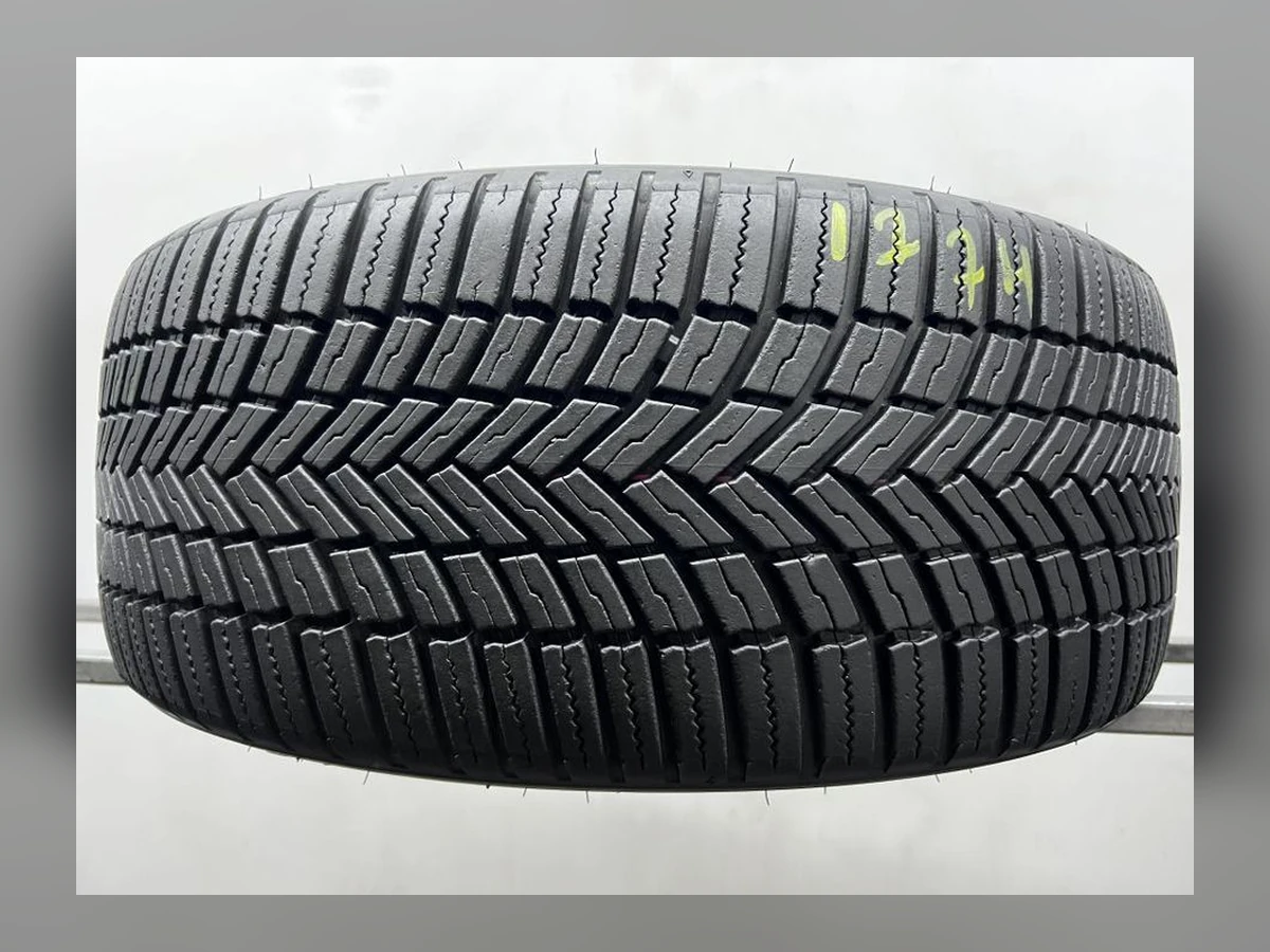 Bridgestone — 225/40 R19 — Bridgestone 225/40 R19 Всесезонка 1 шт (Одиночка) — 7.0