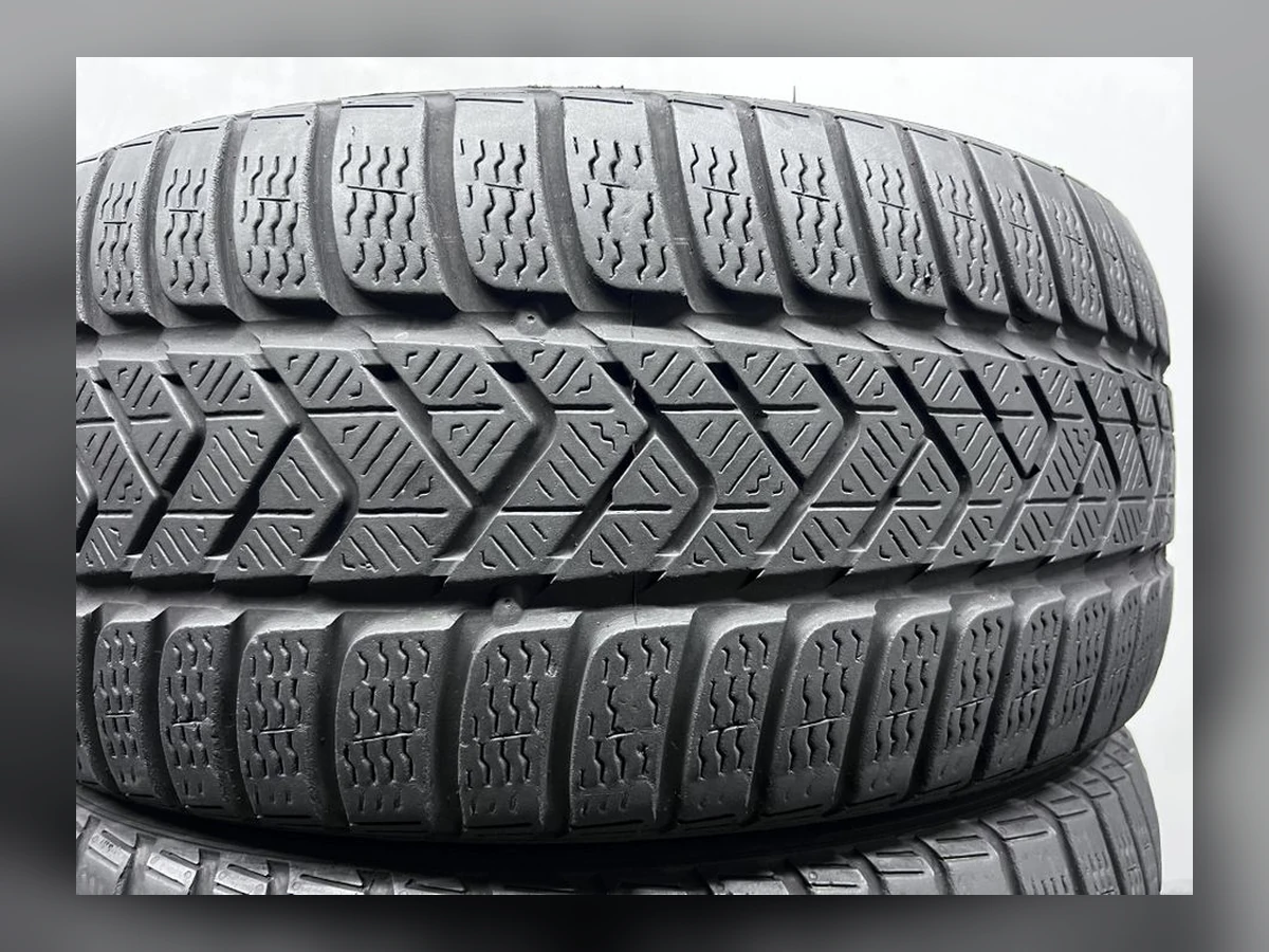 Pirelli — 235/35 R19 — Pirelli 235/35 R19 Зима (липучка) 2 шт (Пара) — 4.5