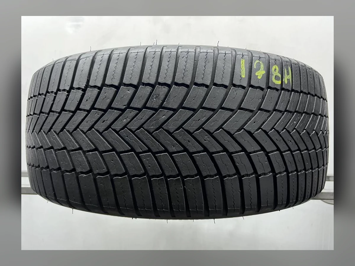 Bridgestone — 225/40 R19 — Bridgestone 225/40 R19 Всесезонка 1 шт (Одиночка) — 6.0