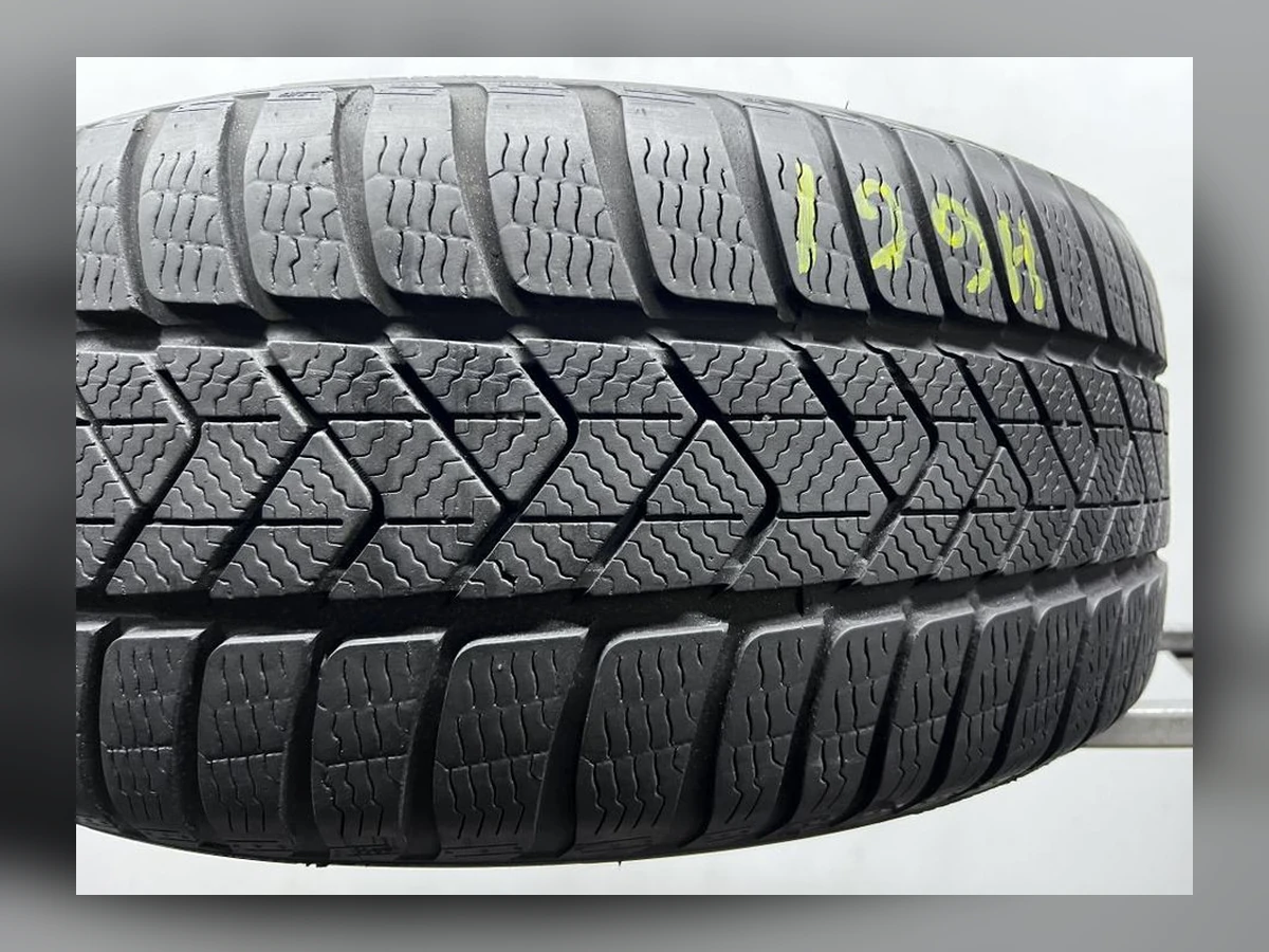 Pirelli — 225/40 R18 — Pirelli 225/40 R18 Зима (липучка) 1 шт (Одиночка) — 7.0